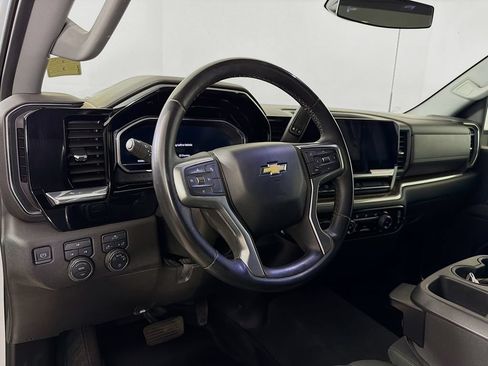 Used 2024 Chevrolet Silverado 3500 LT AWD/4WD image 10