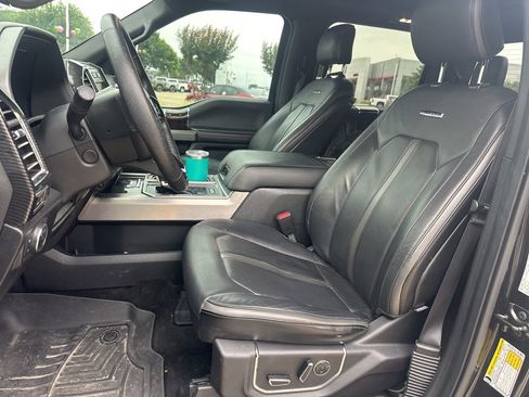 Used 2015 Ford F150 Platinum w/ Equipment Group 701A Luxury AWD/4WD image 4