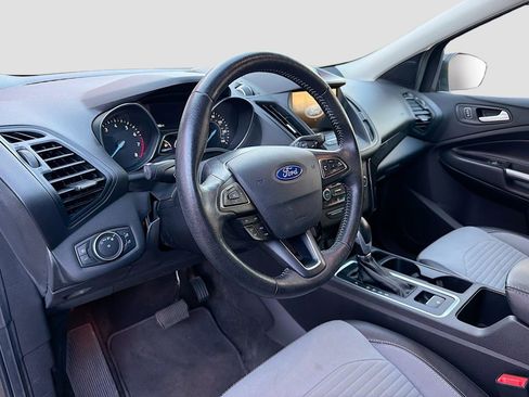 Used 2019 Ford Escape SE FWD image 9