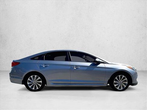 Used 2017 Hyundai Sonata Sport w/ Value Edition Package 02 image 3