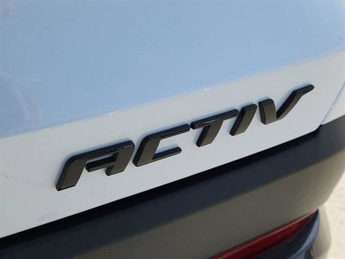 New 2026 Chevrolet Equinox ACTIV w/ Convenience Package III image 5