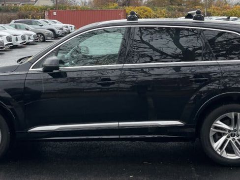 Used 2021 Audi Q7 2.0T Premium w/ Convenience Package image 4