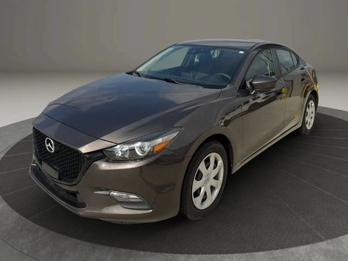 Used 2018 MAZDA MAZDA3 Sport FWD image 3