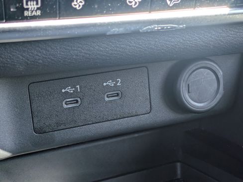 Used 2024 Nissan Rogue SV FWD image 21
