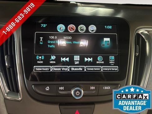 Used 2018 Chevrolet Malibu LT FWD image 6