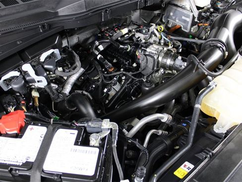 Used 2023 Ford F150 XLT w/ Equipment Group 302A High image 16