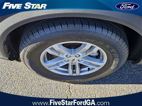 Used 2021 Ford Explorer XLT image 10