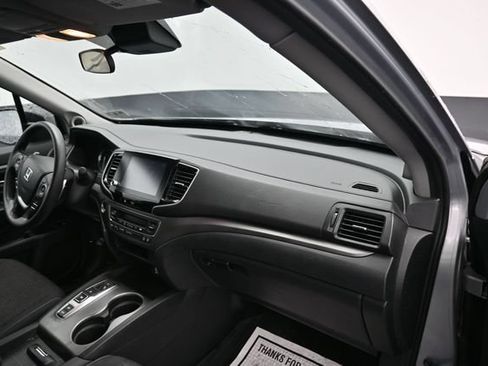 Used 2022 Honda Ridgeline Sport image 8
