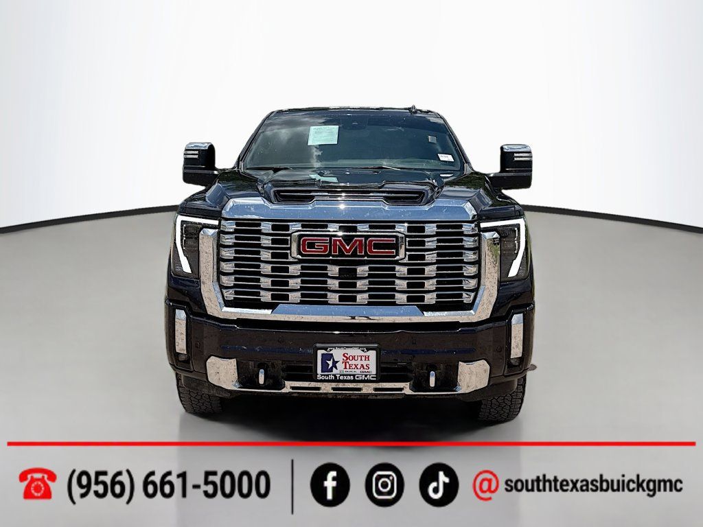 Used 2026 GMC Sierra 2500 Denali w/ Denali Reserve Package AWD/4WD image 2