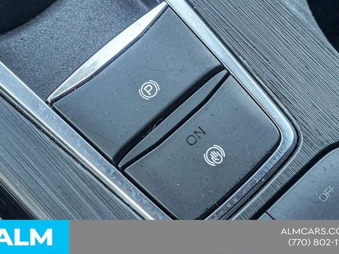 Used 2024 Ford Escape ST-Line image 25