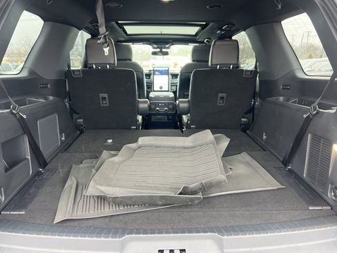 Certified 2022 Ford Expedition Platinum image 24