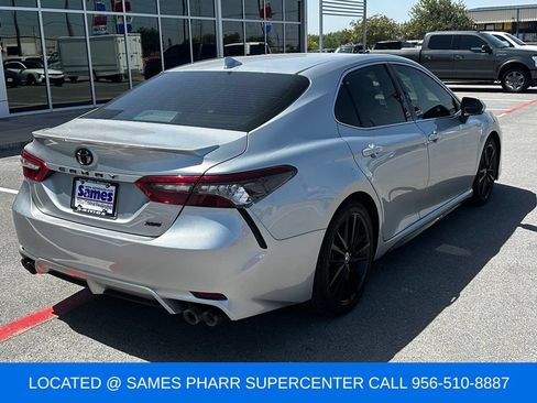 Used 2022 Toyota Camry XSE FWD image 9