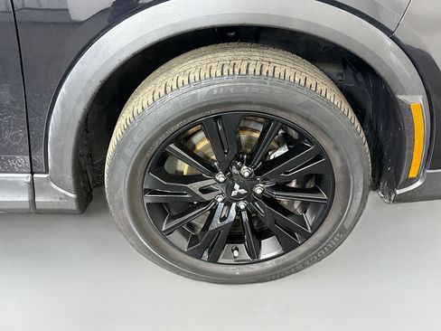 Used 2024 Mitsubishi Eclipse Cross Black Edition image 32
