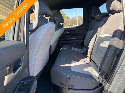 Used 2025 Toyota Tacoma TRD Sport image 19