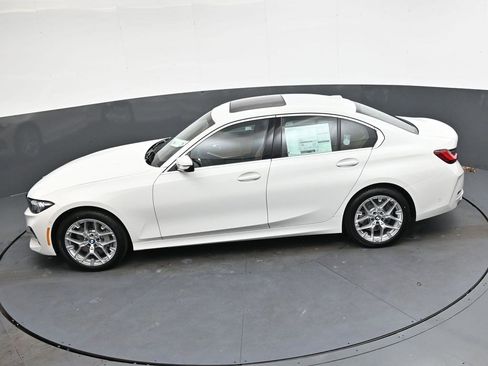 Used 2026 BMW 330i xDrive Sedan w/ Premium Package image 21