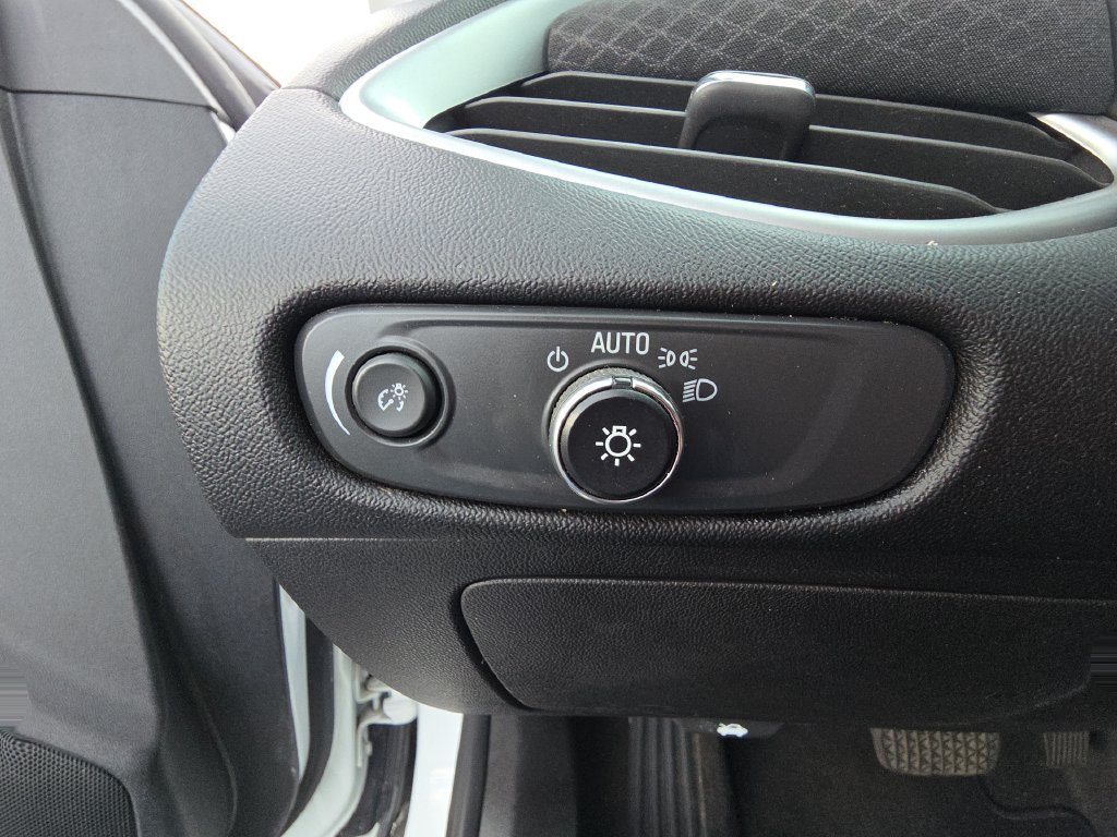 Used 2024 Chevrolet Malibu LT FWD image 20