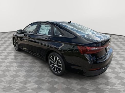 New 2025 Volkswagen Jetta SE image 6