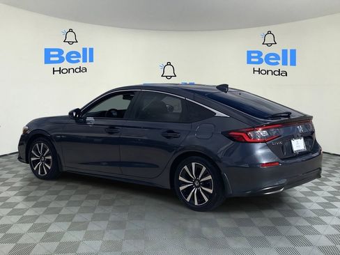 Certified 2022 Honda Civic EX-L image 3