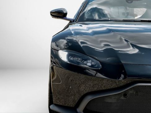 Used 2020 Aston Martin V8 Vantage Coupe RWD image 39