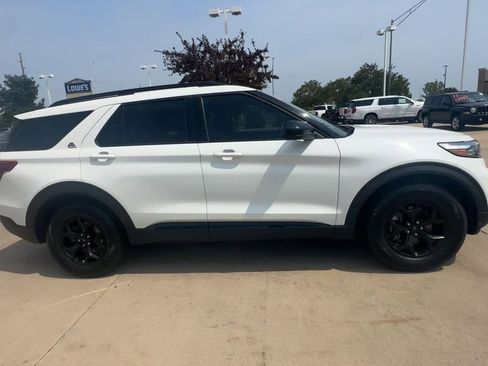 Used 2022 Ford Explorer Timberline w/ Timberline Technology Package image 9