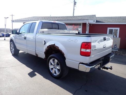 Used 2004 Ford F150 XLT image 4