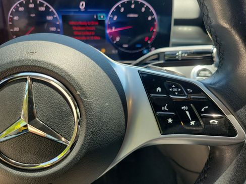 Used 2024 Mercedes-Benz C 300 Sedan image 23