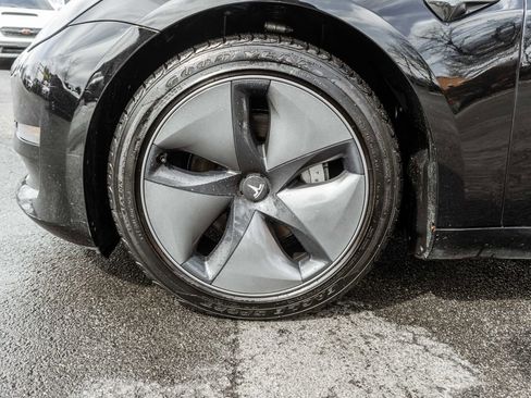 Used 2020 Tesla Model 3 Long Range AWD/4WD image 31