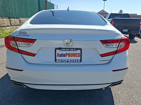 Used 2018 Honda Accord Sport image 5