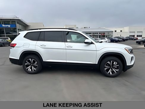 New 2026 Volkswagen Atlas SE AWD/4WD image 2