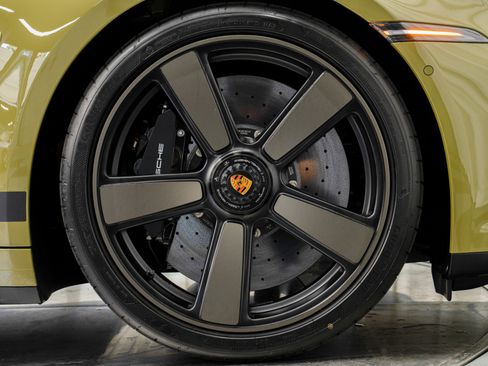 Used 2026 Porsche 911 GTS image 43