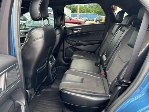 Used 2019 Ford Edge ST w/ Equipment Group 401A AWD/4WD image 9