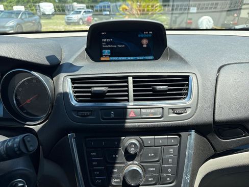 Used 2016 Buick Encore FWD image 11