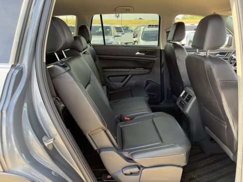 Used 2021 Volkswagen Atlas SE FWD image 30