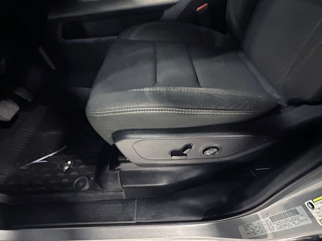 Used 2019 RAM 1500 Big Horn AWD/4WD image 22