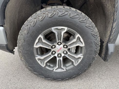Used 2024 GMC Sierra 1500 Pro w/ Graphite Edition AWD/4WD image 15