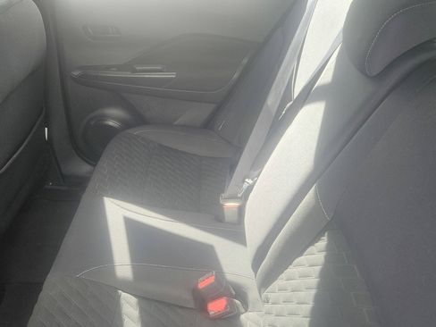 Used 2022 Nissan Kicks S FWD image 8