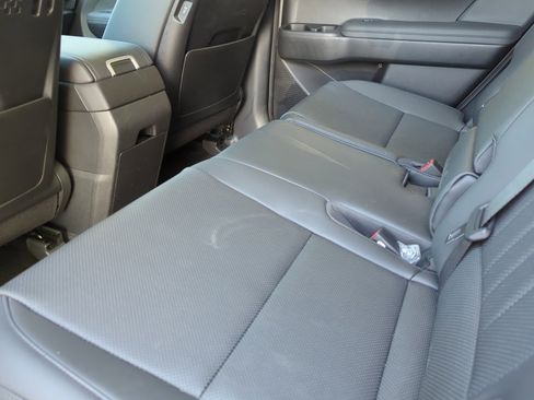 Used 2026 Hyundai Santa Fe SEL AWD/4WD image 13