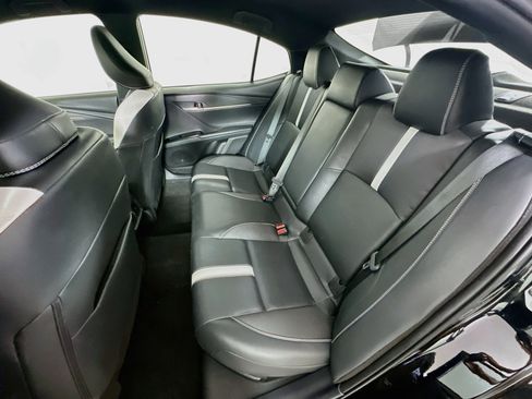 Used 2025 Toyota Camry SE FWD image 26