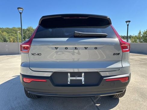 New 2026 Volvo XC40 B5 Ultra w/ Climate Package image 6