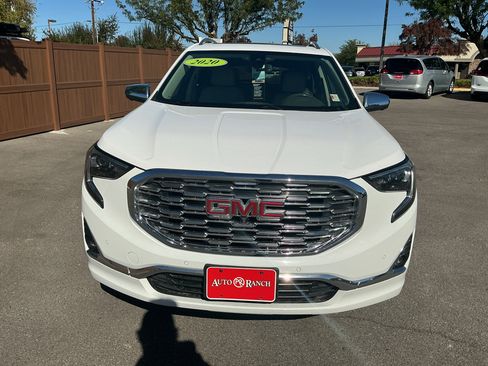Used 2020 GMC Terrain Denali w/ Denali Premium Package AWD/4WD image 2