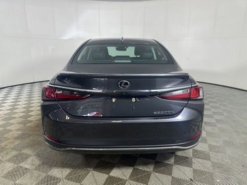 Used 2023 Lexus ES 300h Ultra Luxury w/ Accessory Package (Z2) FWD image 6