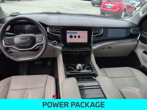 Certified 2022 Jeep Wagoneer Series III AWD/4WD image 22