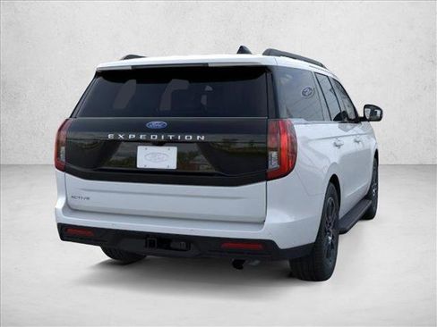 New 2025 Ford Expedition Active image 8
