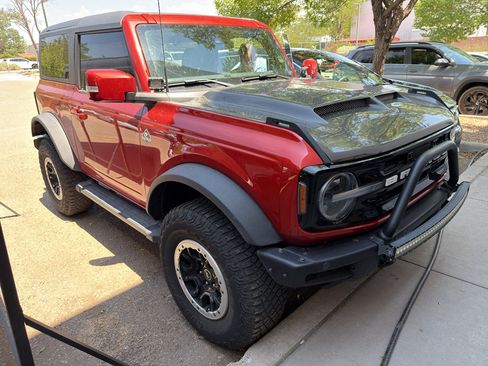 Used 2023 Ford Bronco Outer Banks w/ Sasquatch Package AWD/4WD image 9
