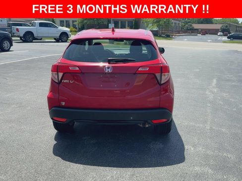Used 2018 Honda HR-V LX image 7