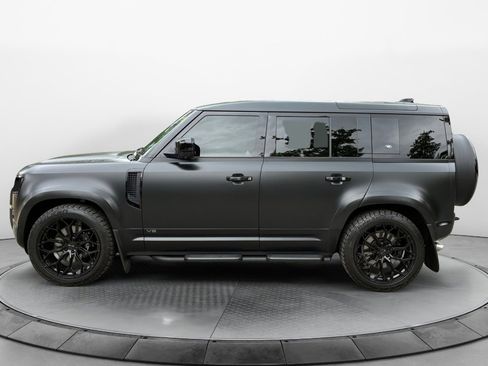 Used 2023 Land Rover Defender 110 AWD/4WD image 4