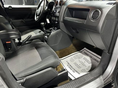 Used 2016 Jeep Patriot Sport w/ Power Value Group AWD/4WD image 37