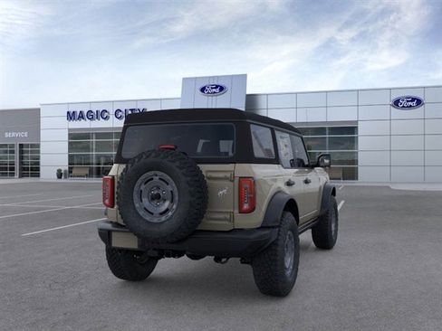 New 2025 Ford Bronco Badlands w/ Sasquatch Package image 8