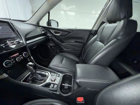 Used 2019 Subaru Forester Limited image 4