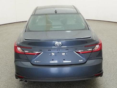 New 2026 Toyota Camry SE FWD image 7